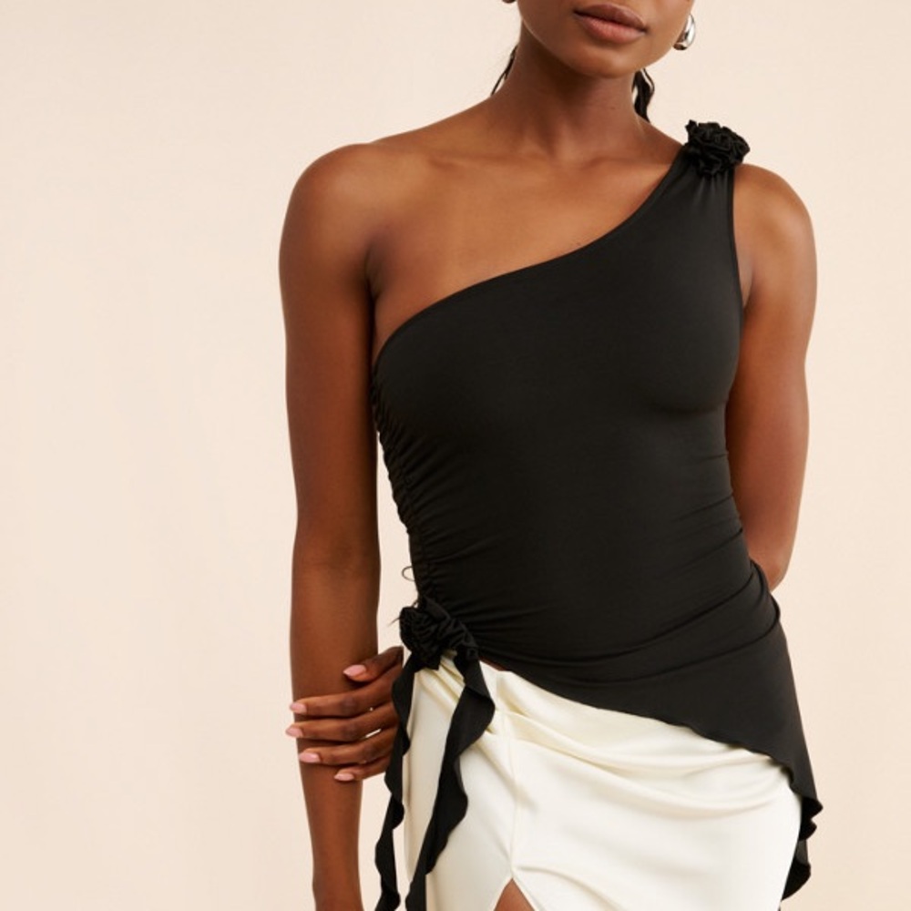 NWT WWW Black One-Shoulder top